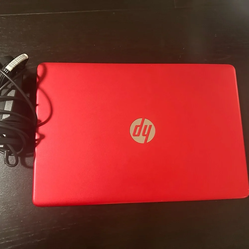 HP 15.6in Display Intel Pentium Gold 4G/SSD extendable storage